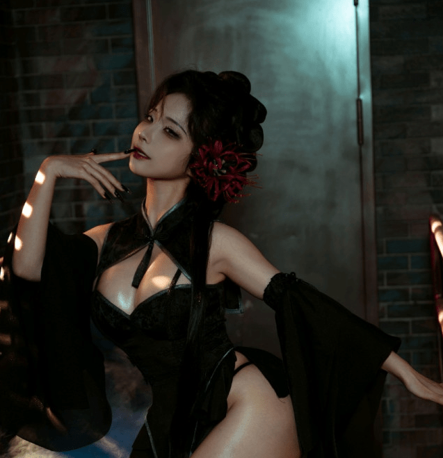 蠢沫沫新图《蔻 少女后庭》新的创新表达-1