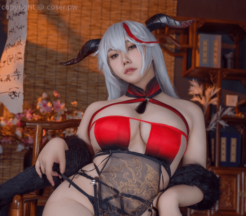 麻花酱埃吉尔Cosplay，女仆装时让人无法自拔-2