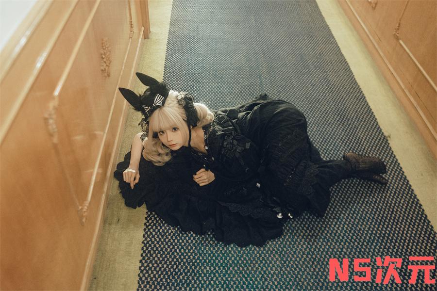 蠢沫沫三月T3赠品《金丝雀》-1