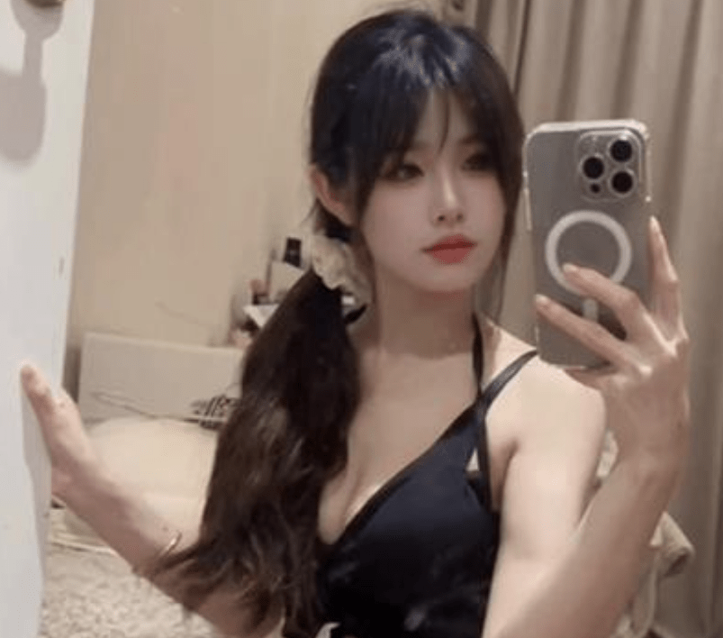 脸红乔/给乔买裙子觅圈写真图片一览-1