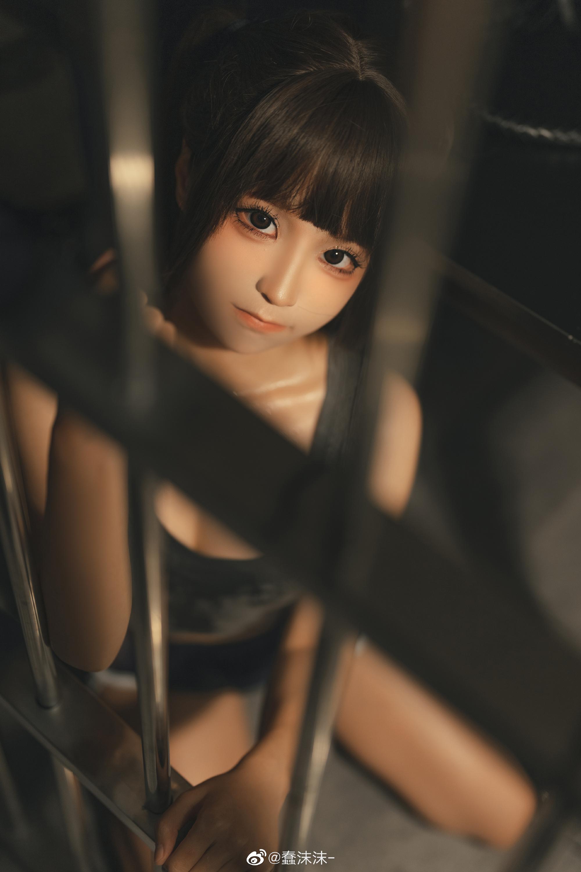 蠢沫沫《审讯》免费在线看-1