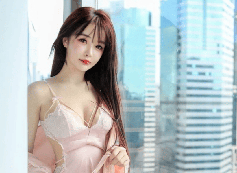 秀人南初妹妹个人简介，品鉴都市白领的俏皮一面-3