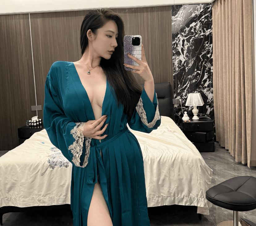 微博不爱笑的赛琳写真作品推荐，神秘优雅风-2