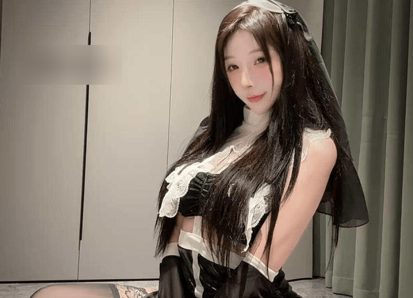 嘉欣个人简介,附嘉欣岛遇作品图片赏析-1 嘉欣个人简介,附嘉欣岛遇作品图片赏析-1