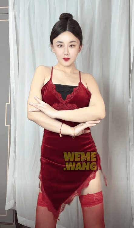 豆芽妞微密圈“穿搭女王”到抖音破圈者的多元魅力绽放-4 豆芽妞微密圈“穿搭女王”到抖音破圈者的多元魅力绽放-4