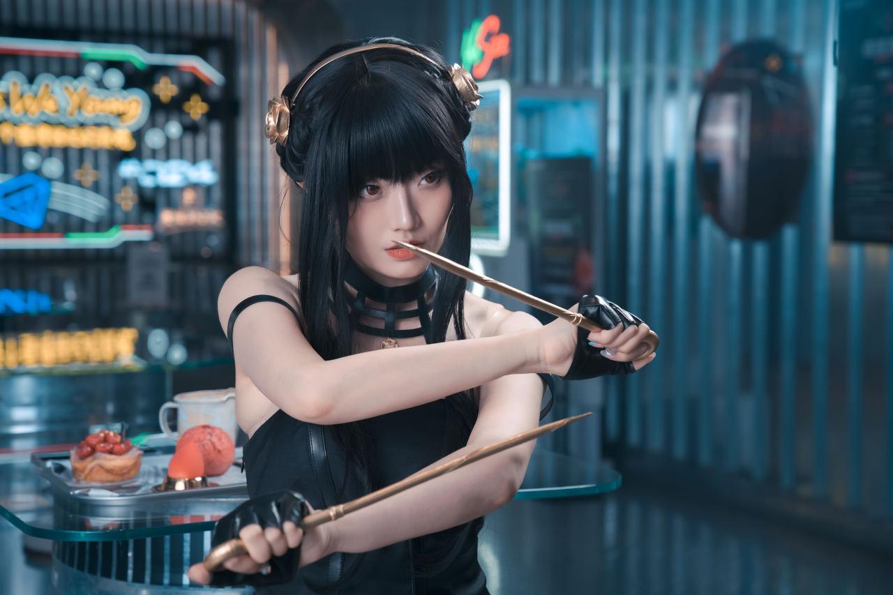 《间谍×过家家》荆棘公主约尔COS真人图 (CN：梁月曦Luna)-20