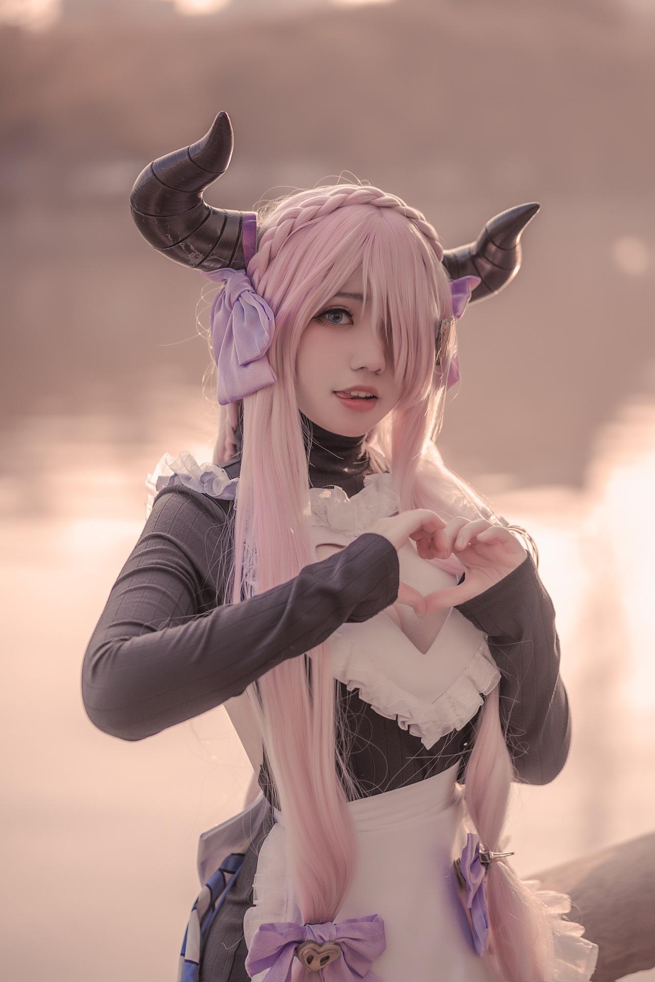 航空母舰体型的游戏爱好者@啊日Ganlory个人介绍-1