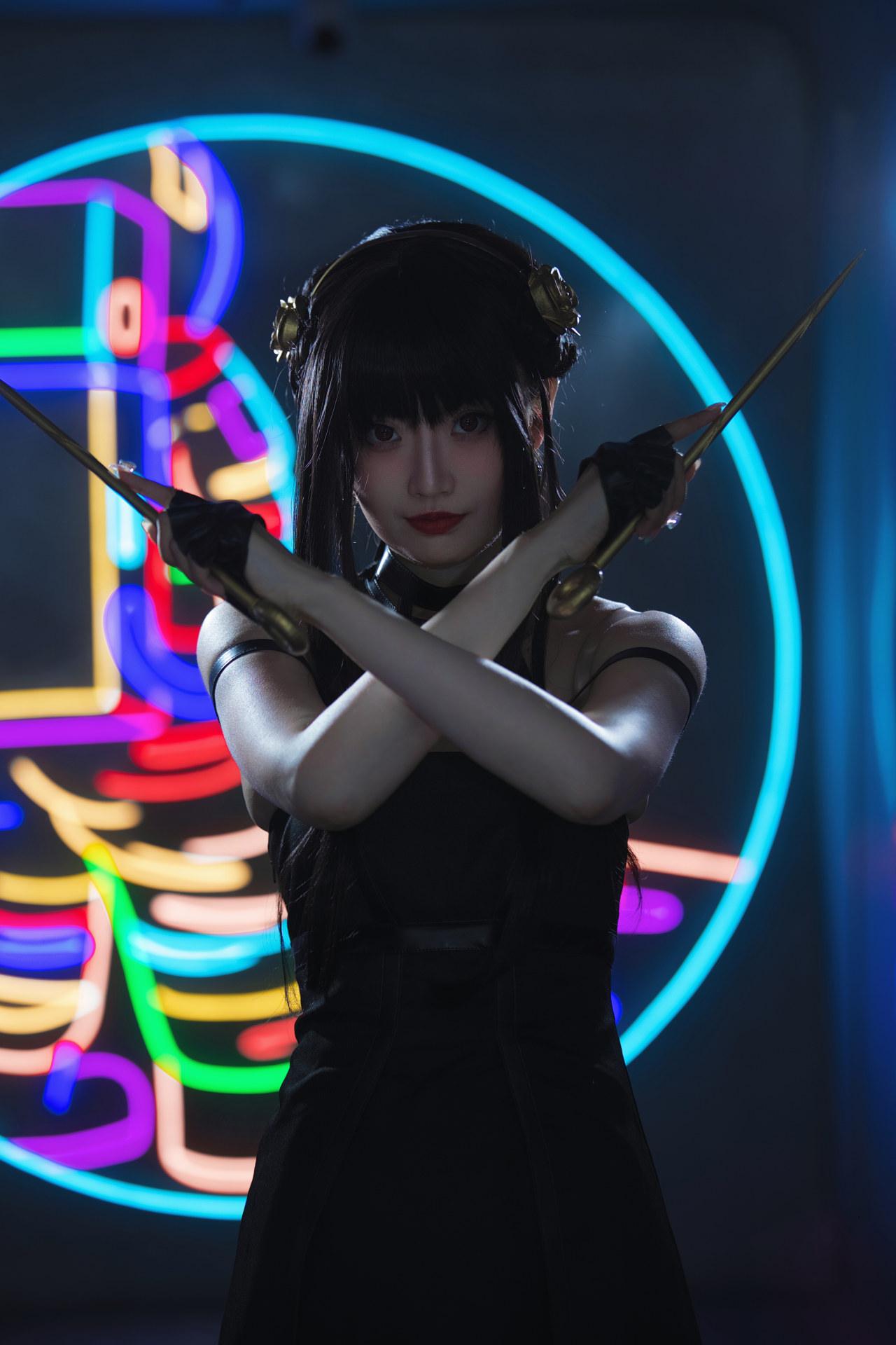 《间谍×过家家》荆棘公主约尔COS真人图 (CN：梁月曦Luna)-3