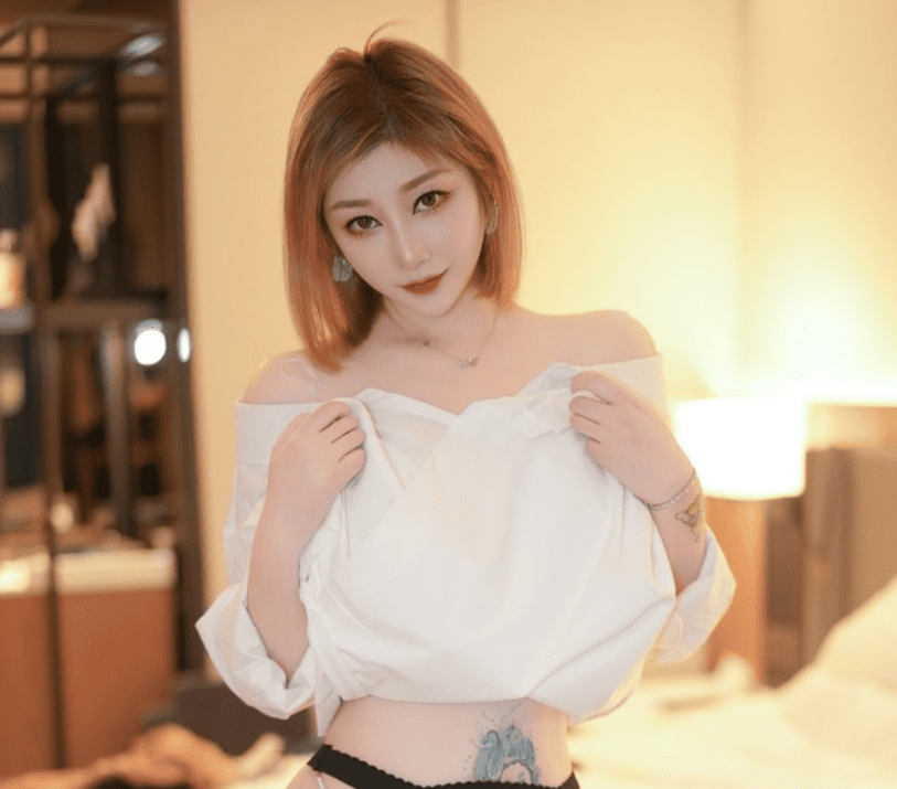 妲己_Toxic个人简介，高人气写真模特镜头下的美好-1