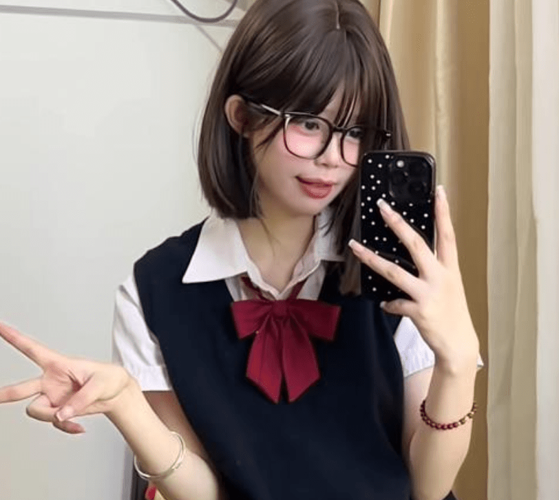 美子野个人简介,纯欲风丝袜美腿福利写真-1 美子野个人简介,纯欲风丝袜美腿福利写真-1