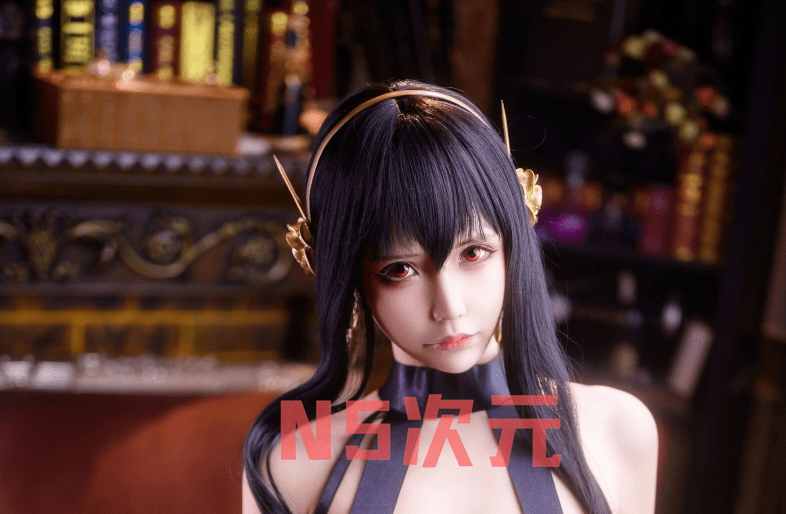 抱走莫子完美诠释《间谍过家家》中的约尔太太-1