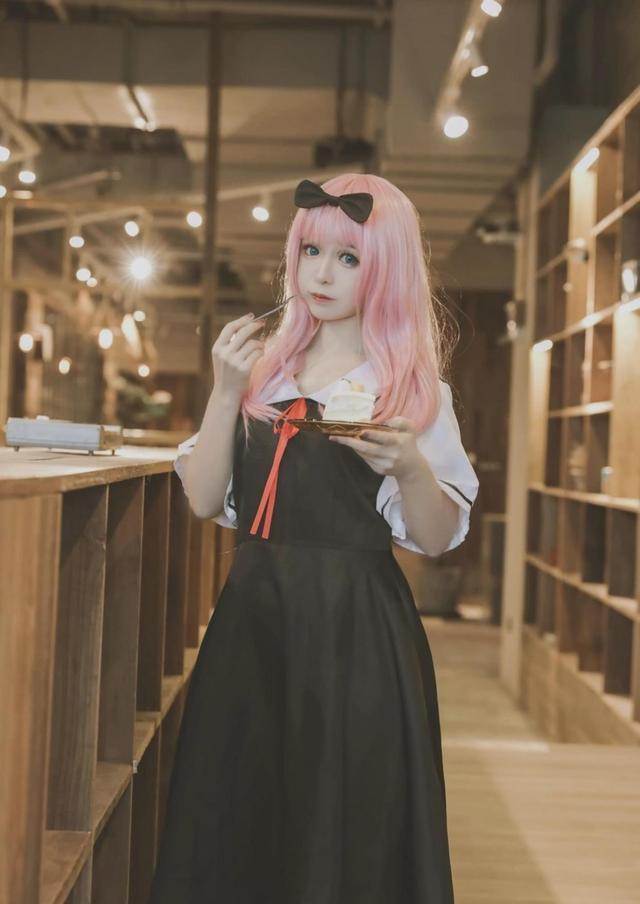 与美女并肩作战的美人，二次元美女藤原千花-1