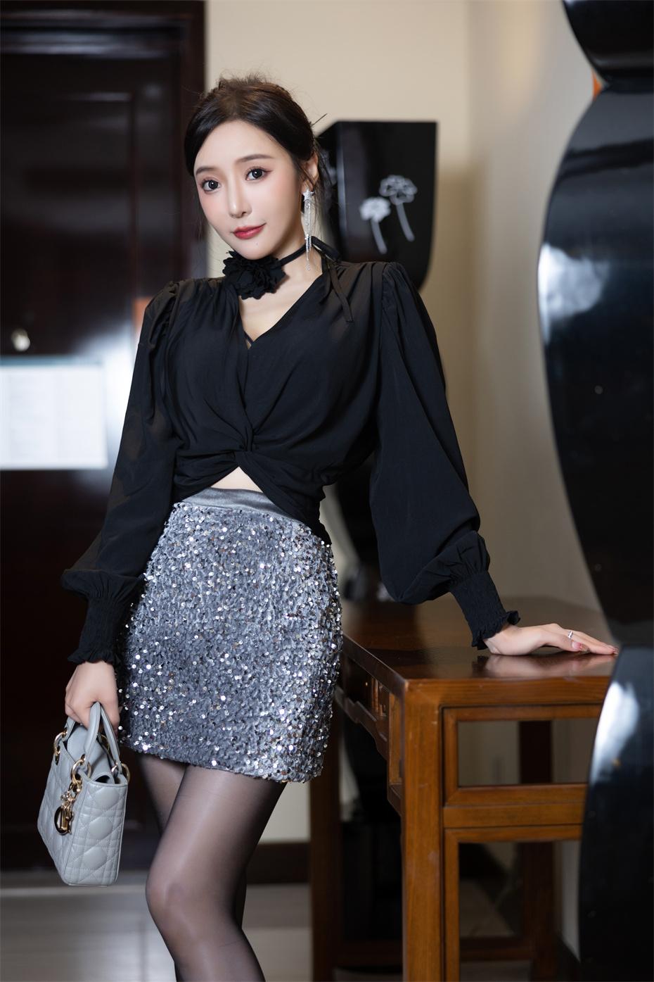 秀人王馨瑶Yanni个人简介，全套写真图片一览-2