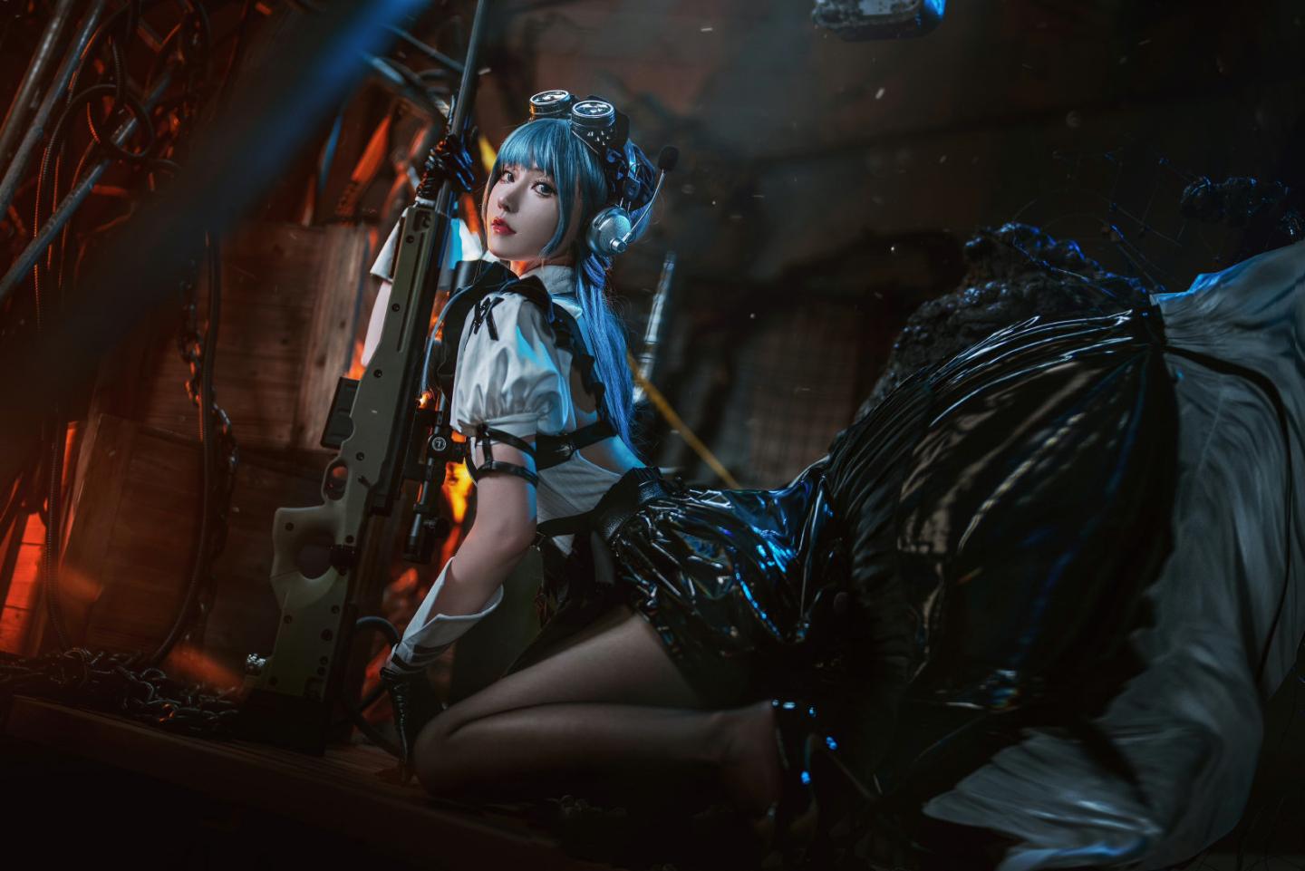 游戏《原神》战斗女仆真人COS图（CN：露兒大魔王_）-1