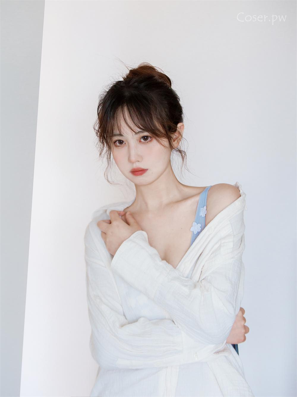 念雪ww个人简介，最新OL白衬衫居家风图集-4