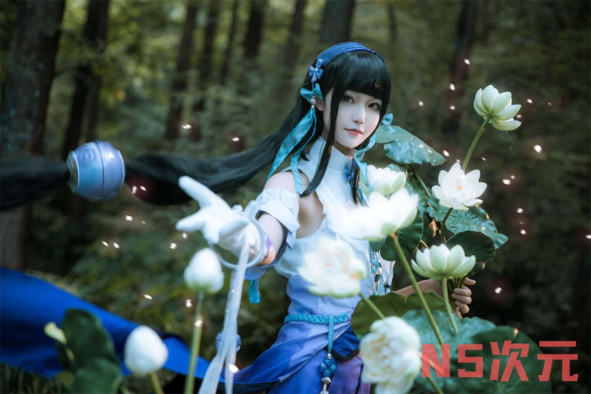 对王者荣耀英雄情有独钟的COSPLAY玩家”戚顾儿MIKI“-1