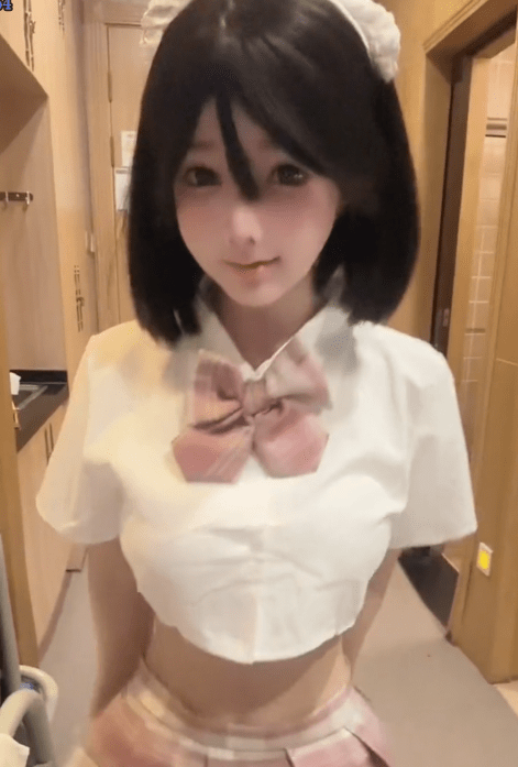 白璃怕疼：美颜滤镜下的真实与可爱-2