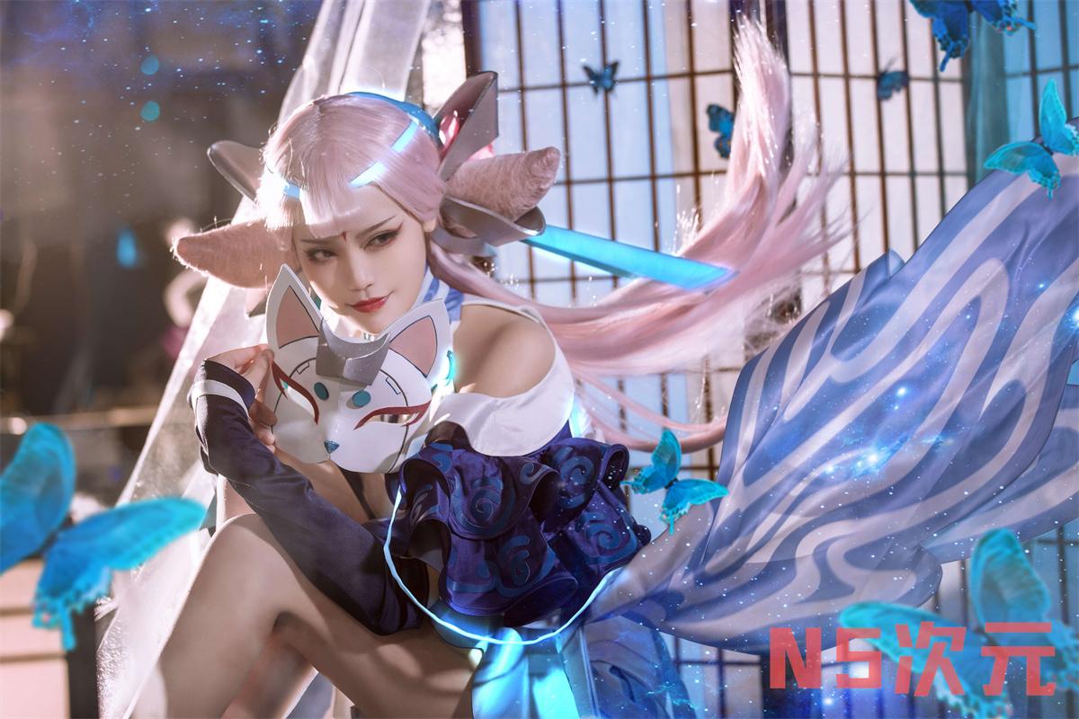 对王者荣耀英雄情有独钟的COSPLAY玩家”戚顾儿MIKI“-1