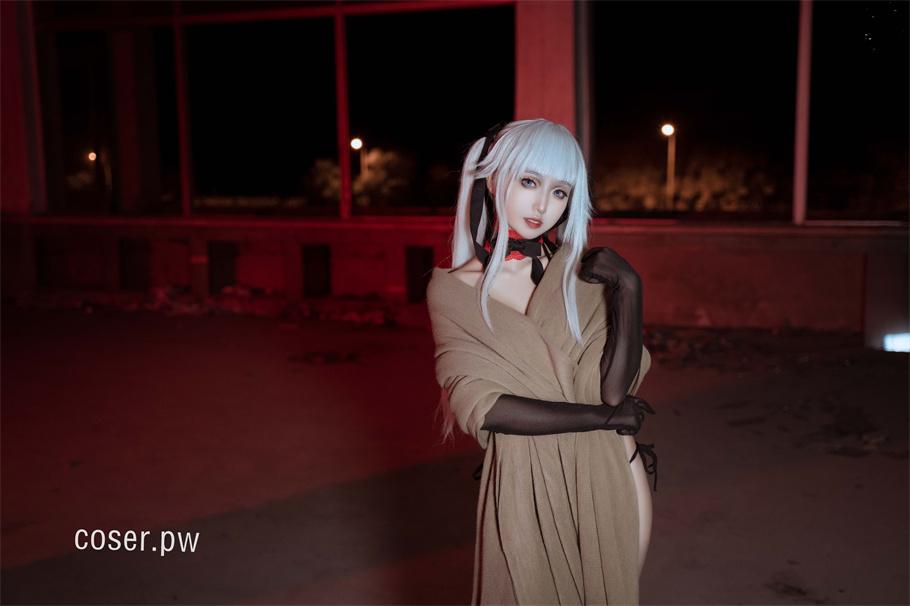 篝之雾枝》内衣 COSPLAY 绝美写真！魇恨恨博主带你进入 Coser 世界-1