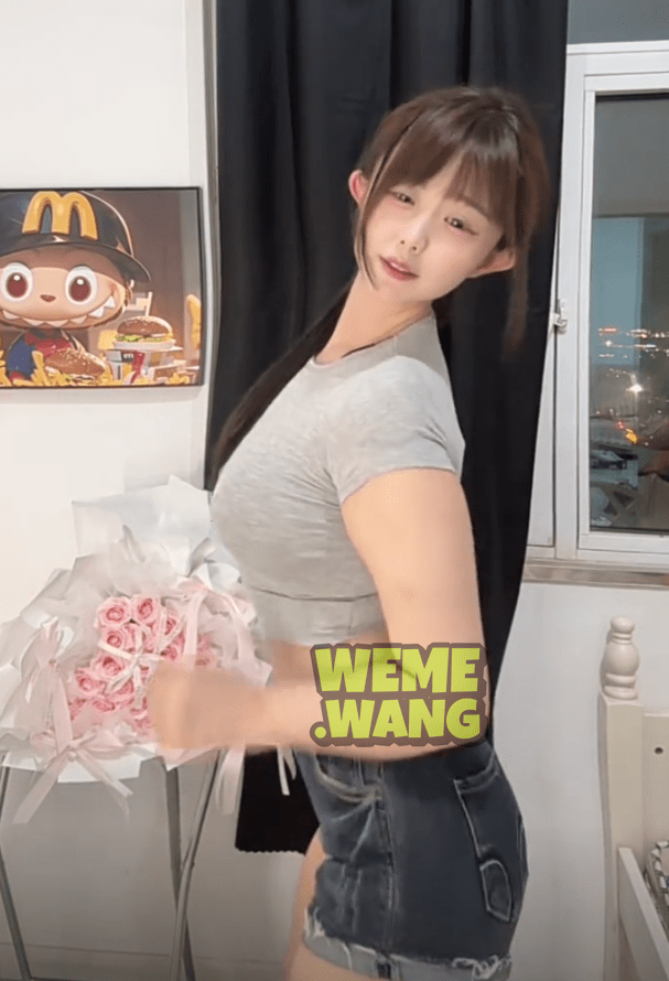 探索时尚与个性结合的魅力 —— 抖音红人可爱小鼠酱的独特魅力-1