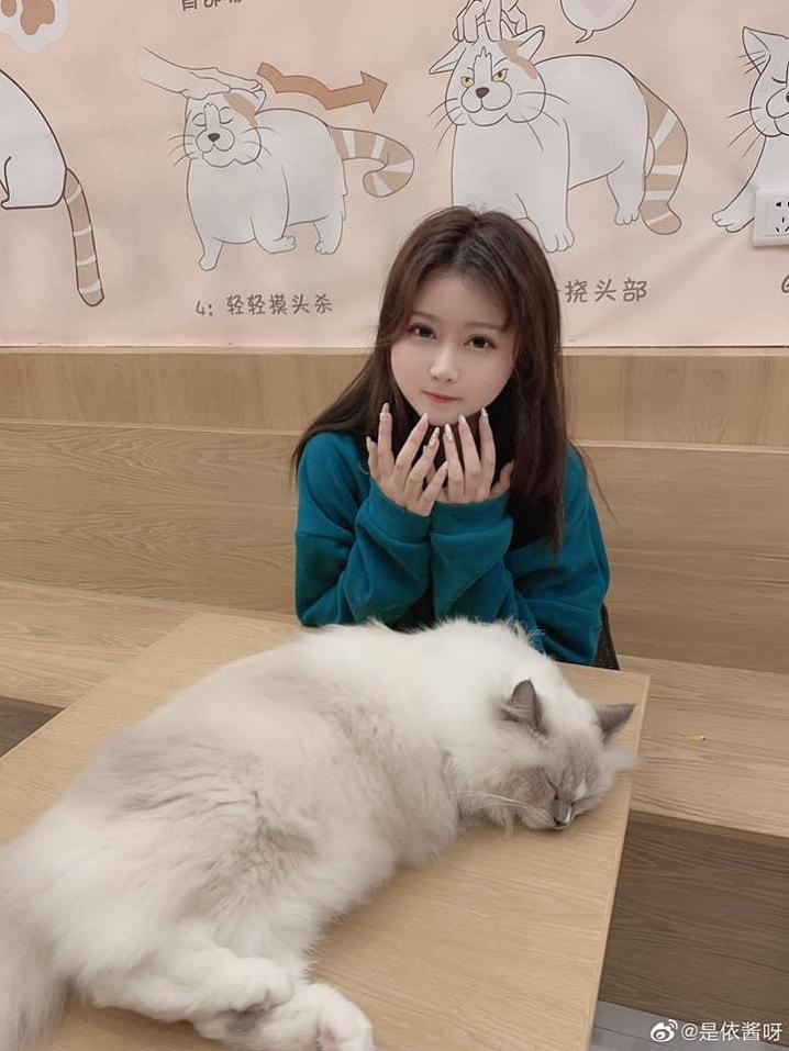 是依酱呀护士的代表作品,用图片为我们诠释了艺术之美 是依酱呀护士的代表作品,用图片为我们诠释了艺术之美
