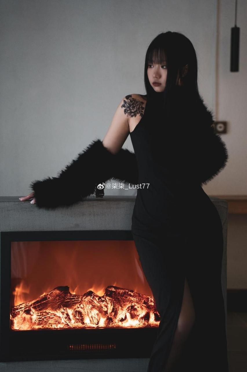 绝美cos摄影!柒柒要乖哦素材作品,带你穿越时空,感受另一种世界。 绝美cos摄影!柒柒要乖哦素材作品,带你穿越时空,感受另一种世界。