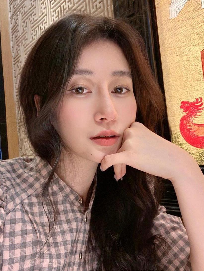 经典白银81透明旗袍摄影大赏,展示摄影师的高超技艺 经典白银81透明旗袍摄影大赏,展示摄影师的高超技艺