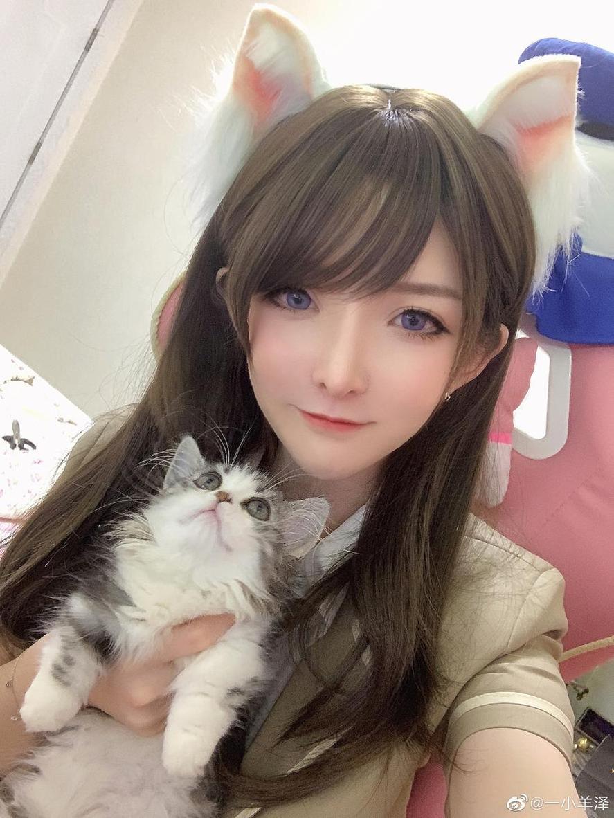精美的一小央泽糯米元宵照片:炫酷的光影表演 精美的一小央泽糯米元宵照片:炫酷的光影表演