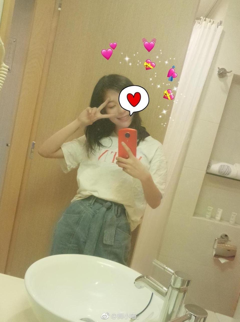 舞小喵ins发布了一组高清原图 舞小喵ins发布了一组高清原图
