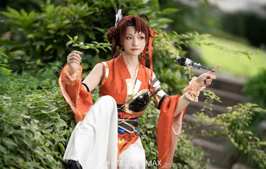 薄墨锦狐微博美图合集:绝世虞姬的狐媚七套 薄墨锦狐微博美图合集:绝世虞姬的狐媚七套
