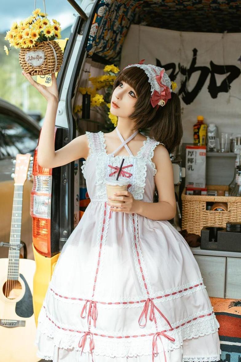 “蠢沫沫蕾姆coser”再现《Re:从零开始的异世界生活》作品中的经典 “蠢沫沫蕾姆coser”再现《Re:从零开始的异世界生活》作品中的经典