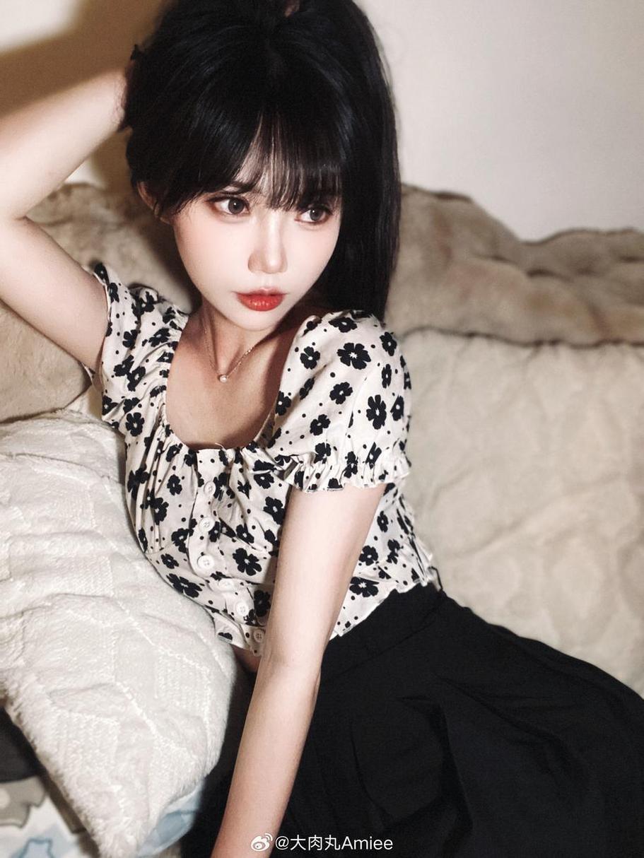绝佳摄影技巧下大肉丸amiee贞德同人女仆更美了 绝佳摄影技巧下大肉丸amiee贞德同人女仆更美了