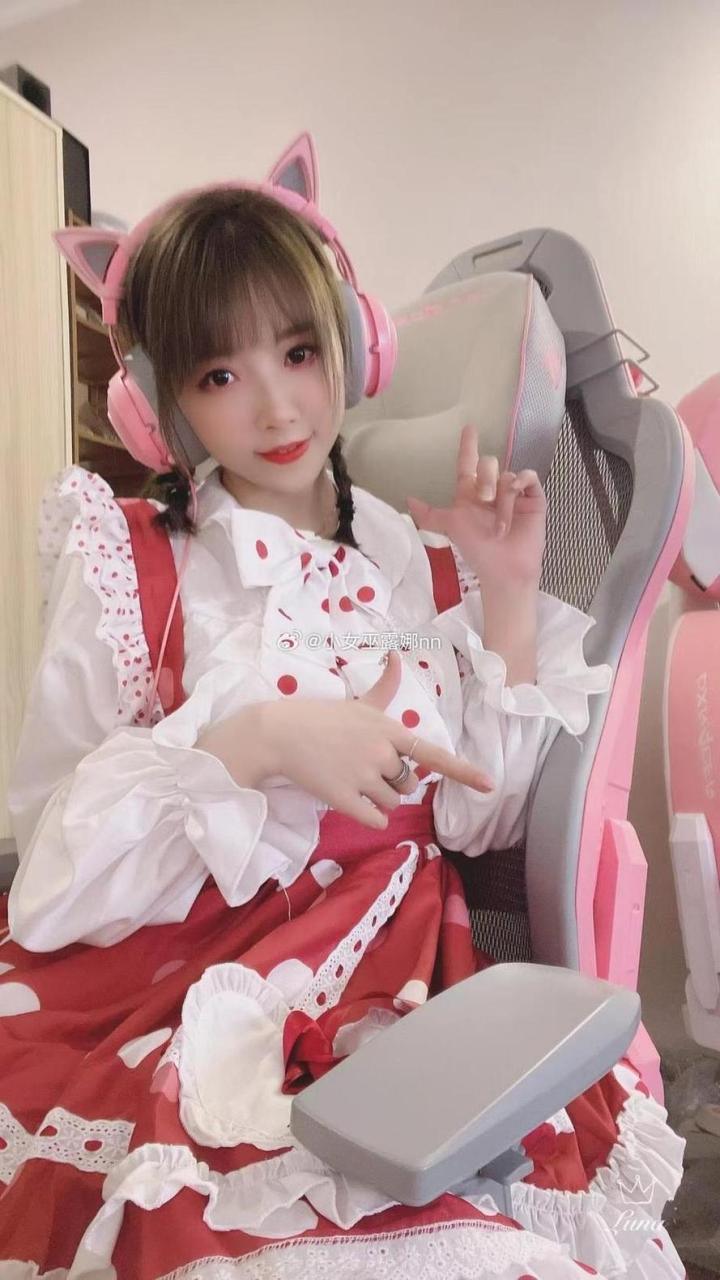 小女巫露娜全部回放,好看的cos大合照分享 小女巫露娜全部回放,好看的cos大合照分享