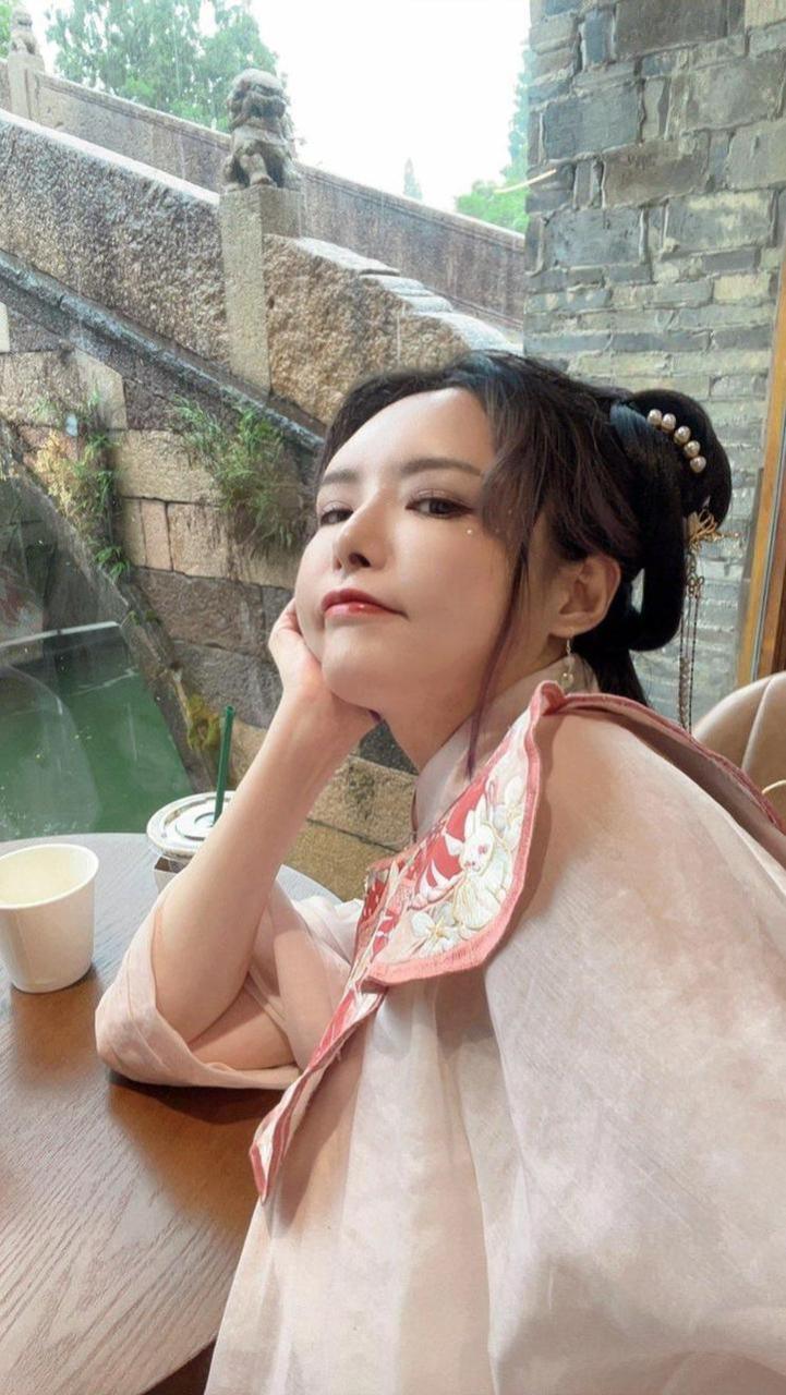 诱人的苦修女秋和柯基免费图片图包,快来一睹真容吧 诱人的苦修女秋和柯基免费图片图包,快来一睹真容吧